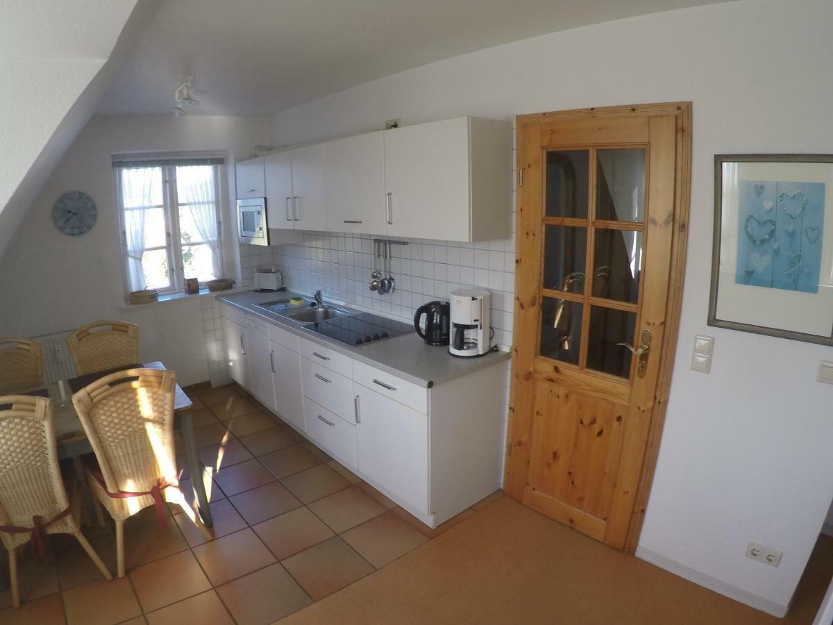 Ferienwohnungen Und Haushaelfte Friesland Midlum  Exterior foto
